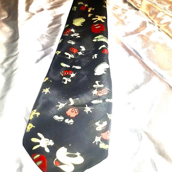 Disney’s Favourite Mickey Mouse Gold City Hand made Silk classic Party NeckTie - Picture 1 of 3